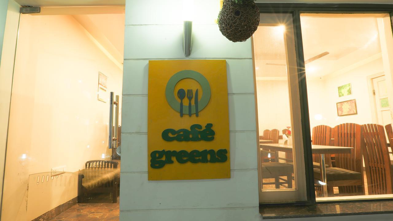 Hotel Whistling Greens Moga Exterior foto